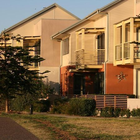 Newcastle Harbourside Terraces Apartment Exterior photo